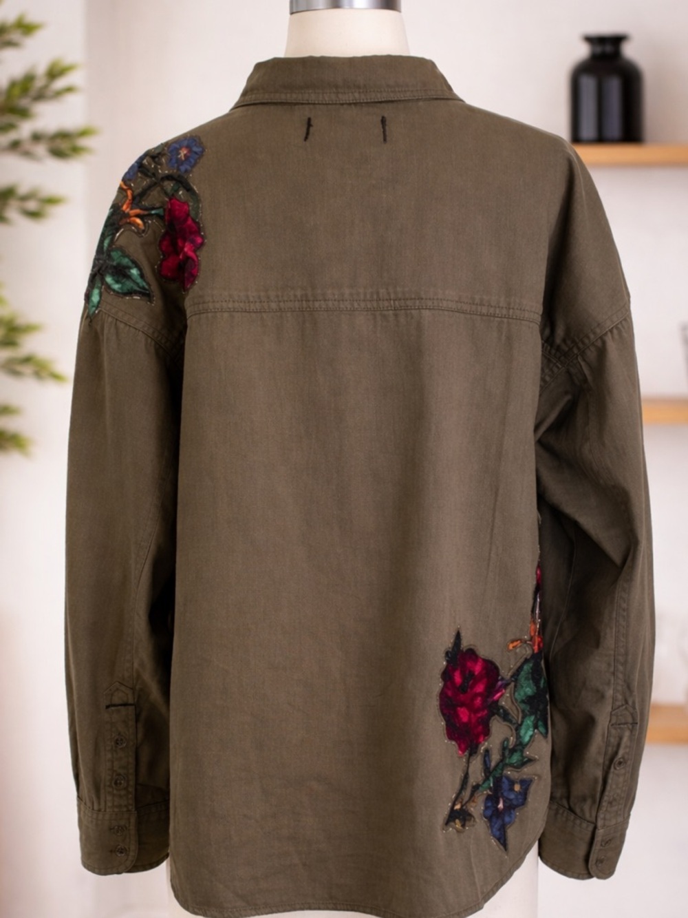 Free People We The Free Velvet Rose Embroidered Utility Jacket Shacket NWT L - Picture 6 of 12